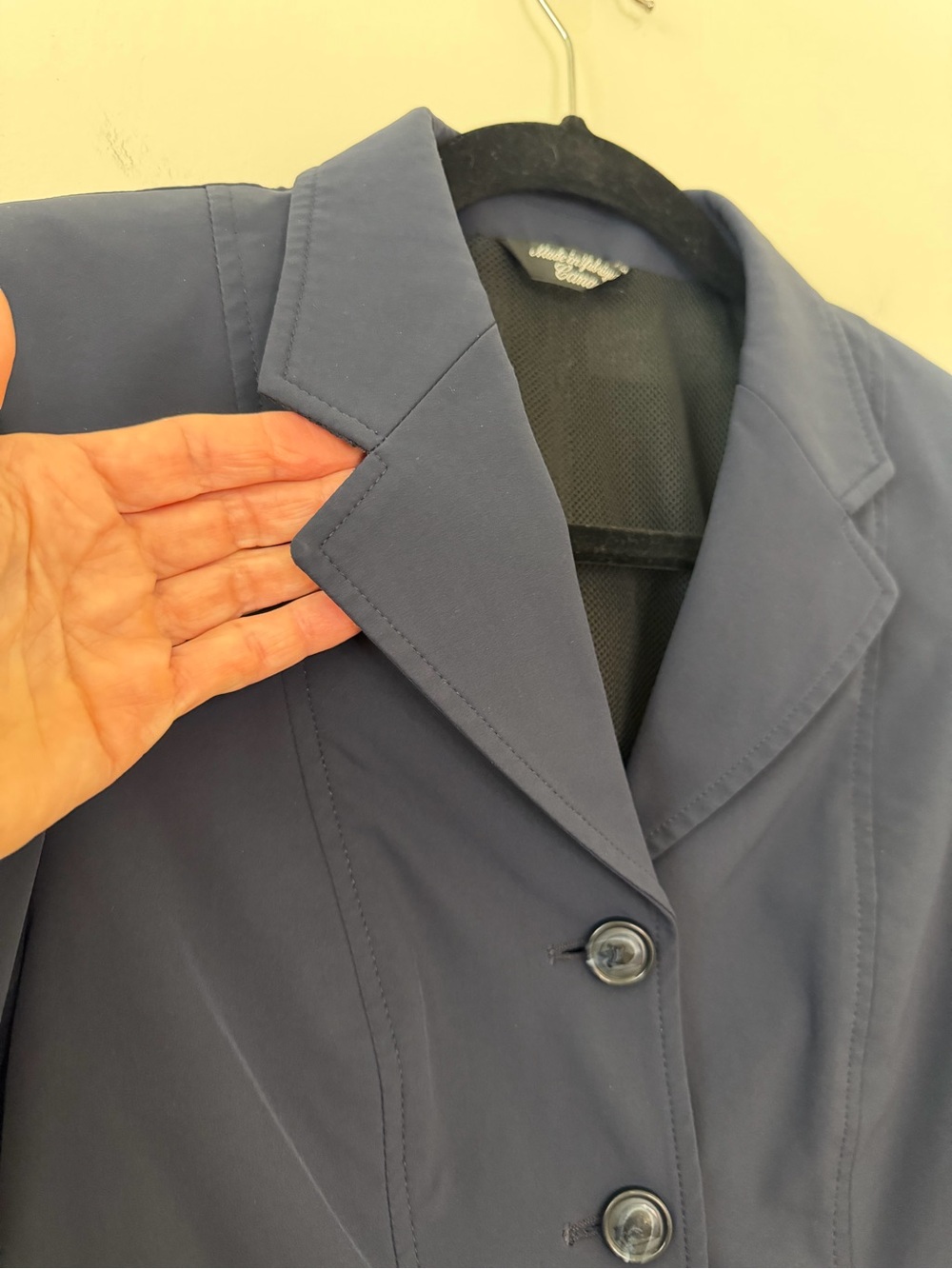 Navy Women's Tailored Blazer - Picture 3 of 10